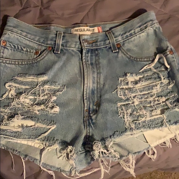Levi’s shorts “ 4/25” - Picture 1 of 4